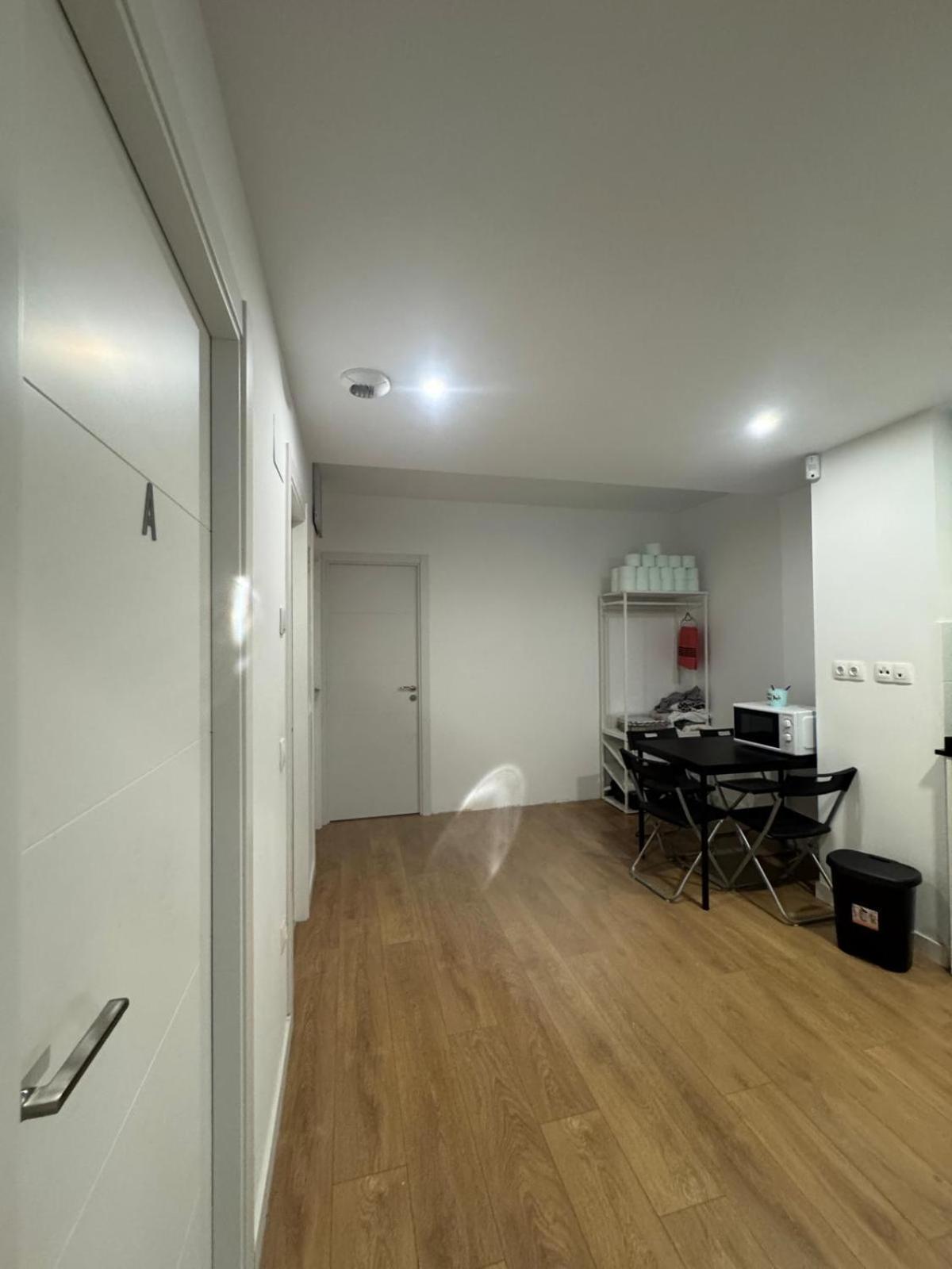 Mars Suites Porras Madrid Exterior photo